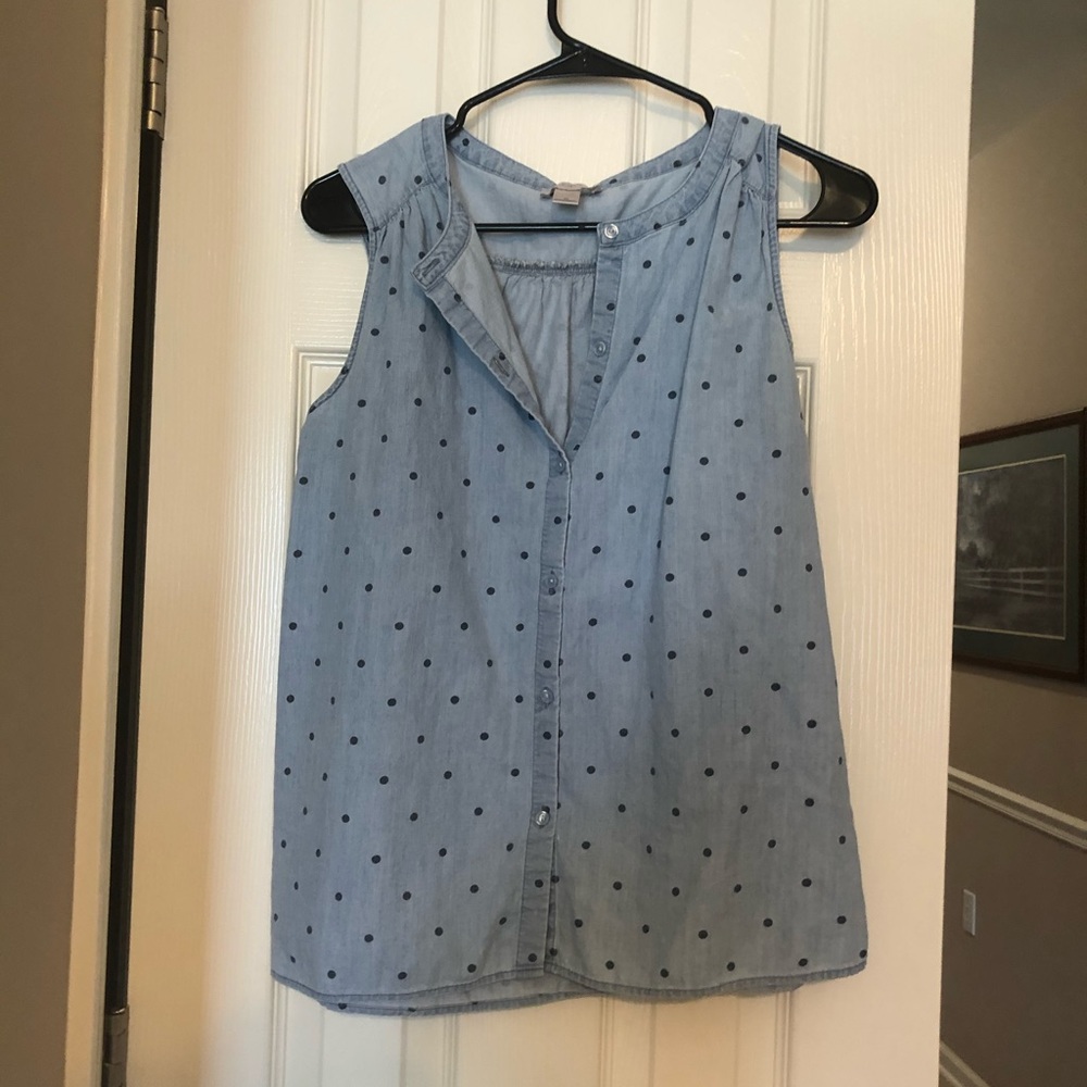Sleeveless denim polkadot top